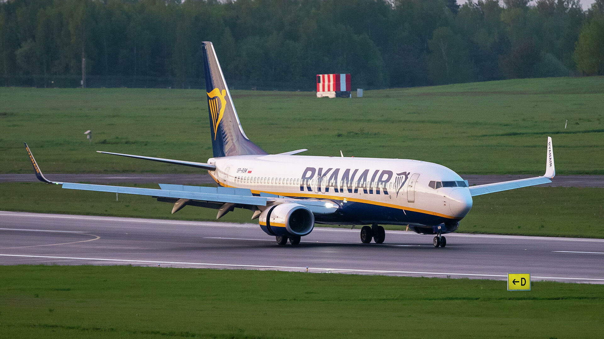 :  Ryanair         