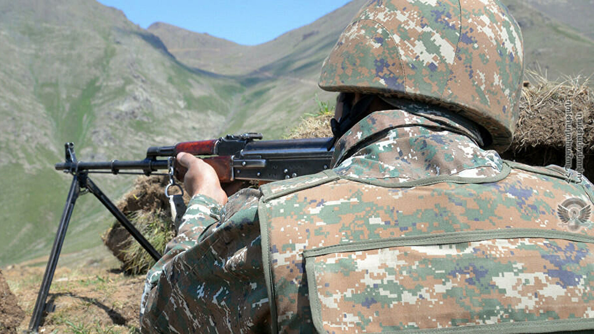 В Армении командира добровольческого отряда обвинили в шпионаже В Армении командира добровольческого отряда обвинили в шпионаже