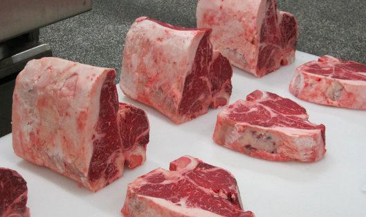 ФАС проверила цены на мясо в торговых сетях и не нашла нарушений