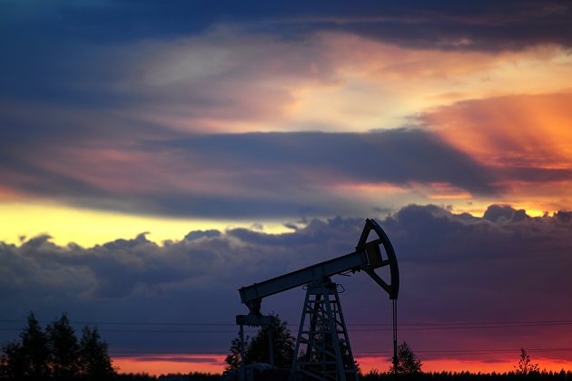 Цены на нефть достигли более чем двухлетних максимумов Цены на нефть достигли более чем двухлетних максимумов