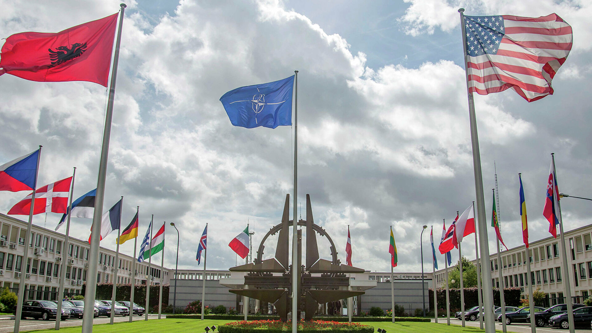 Саммит НАТО в 2022 году пройдет в Испании 