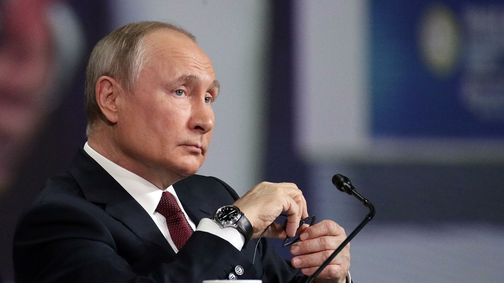 Путин заявил о важности поиска компромиссов в отношениях с США Путин заявил о важности поиска компромиссов в отношениях с США
