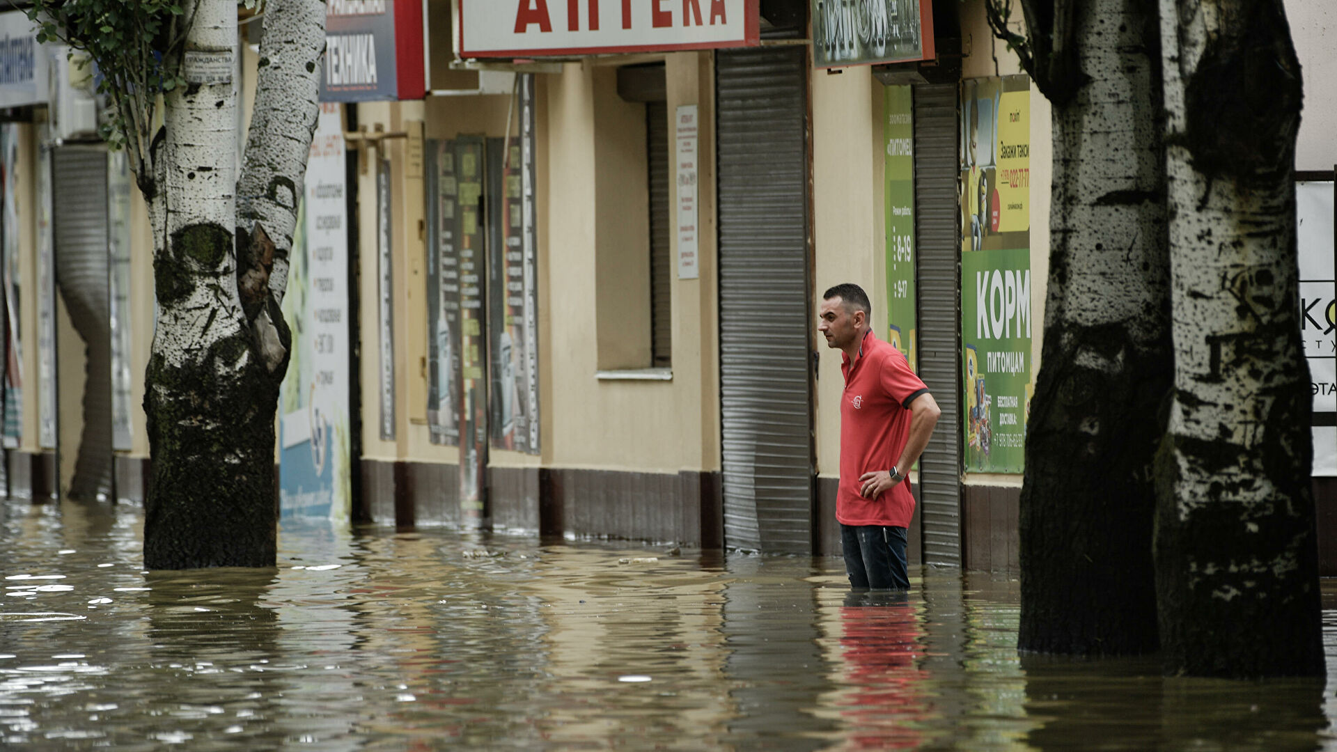 Глава Крыма раскритиковал ход уборки Керчи после наводнения 