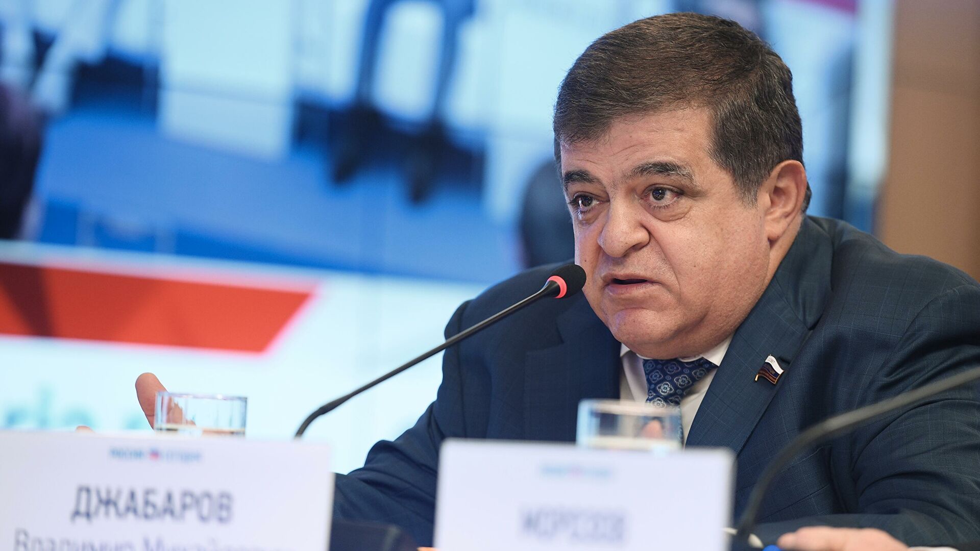 Антипрививочная кампания в соцсетях идет с Запада, заявил Джабаров Антипрививочная кампания в соцсетях идет с Запада, заявил Джабаров
