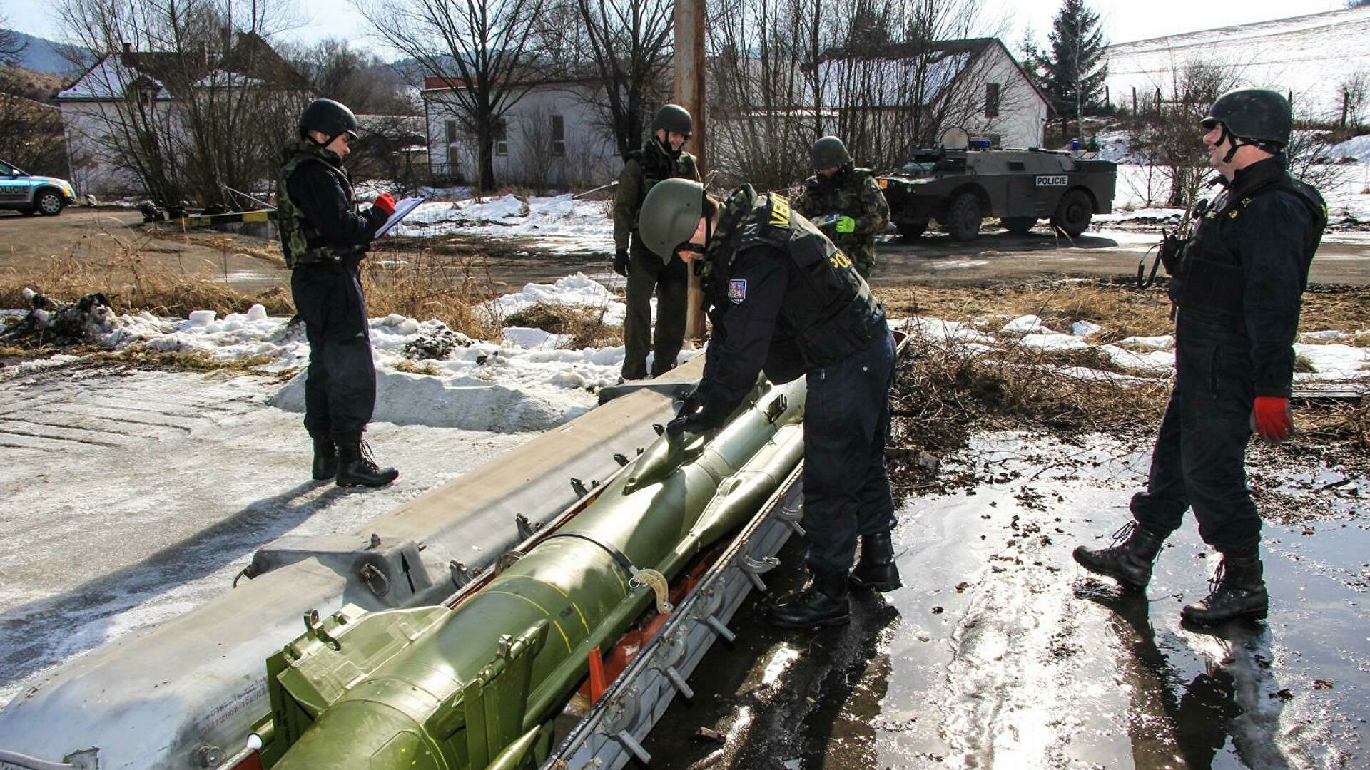 Экс-следователь назвал Врбетице центром перекупщиков оружия Экс-следователь назвал Врбетице центром перекупщиков оружия