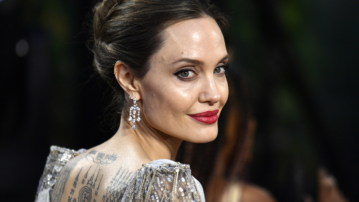 Анджелине Джоли приписывают роман с певцом The Weeknd
