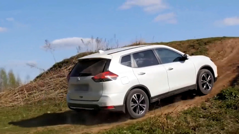 ������ ����������� ������� ����: X-Trail �������� �� ����� �������