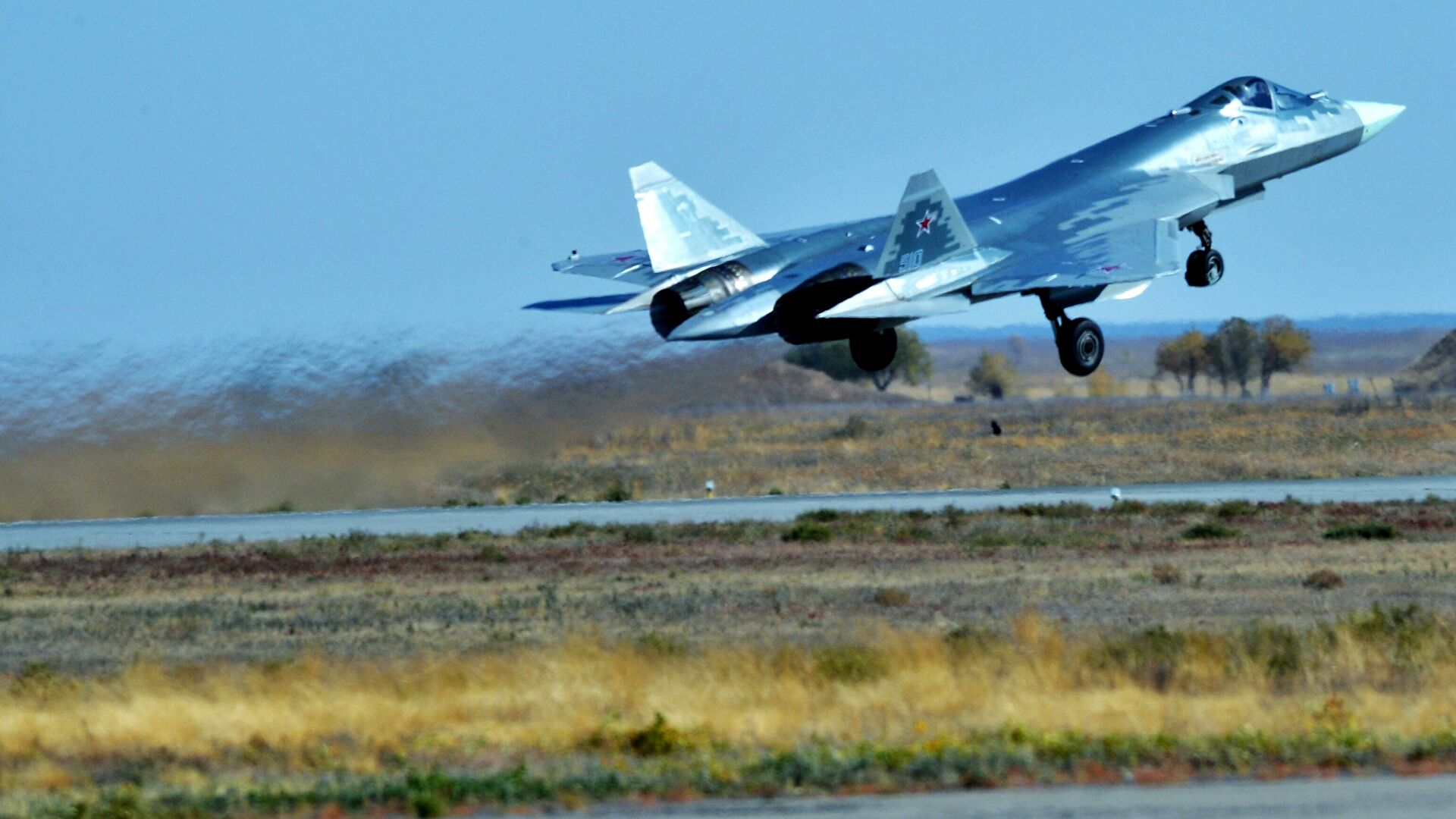 Глава ОАК назвал сроки разработки новых версий Су-57 