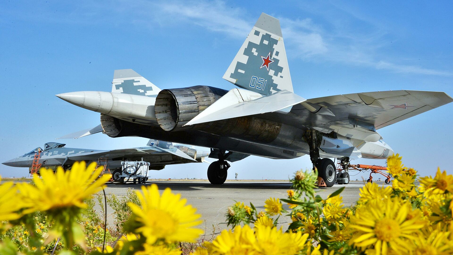 В ОАК рассказали о поставках Су-57 для Минобороны 