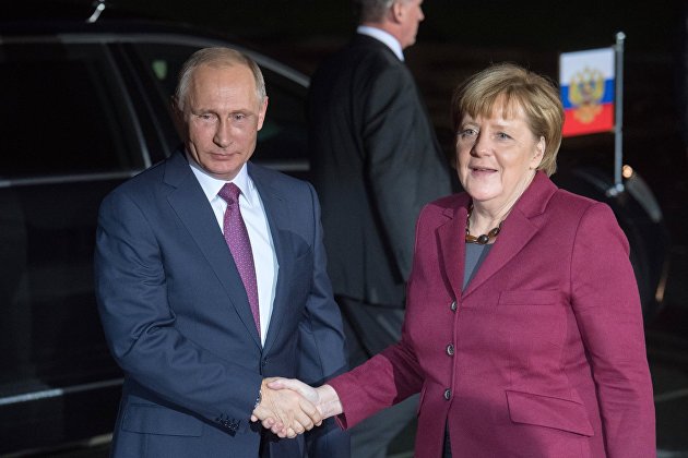 Путин и Меркель обсудили транзит газа и 