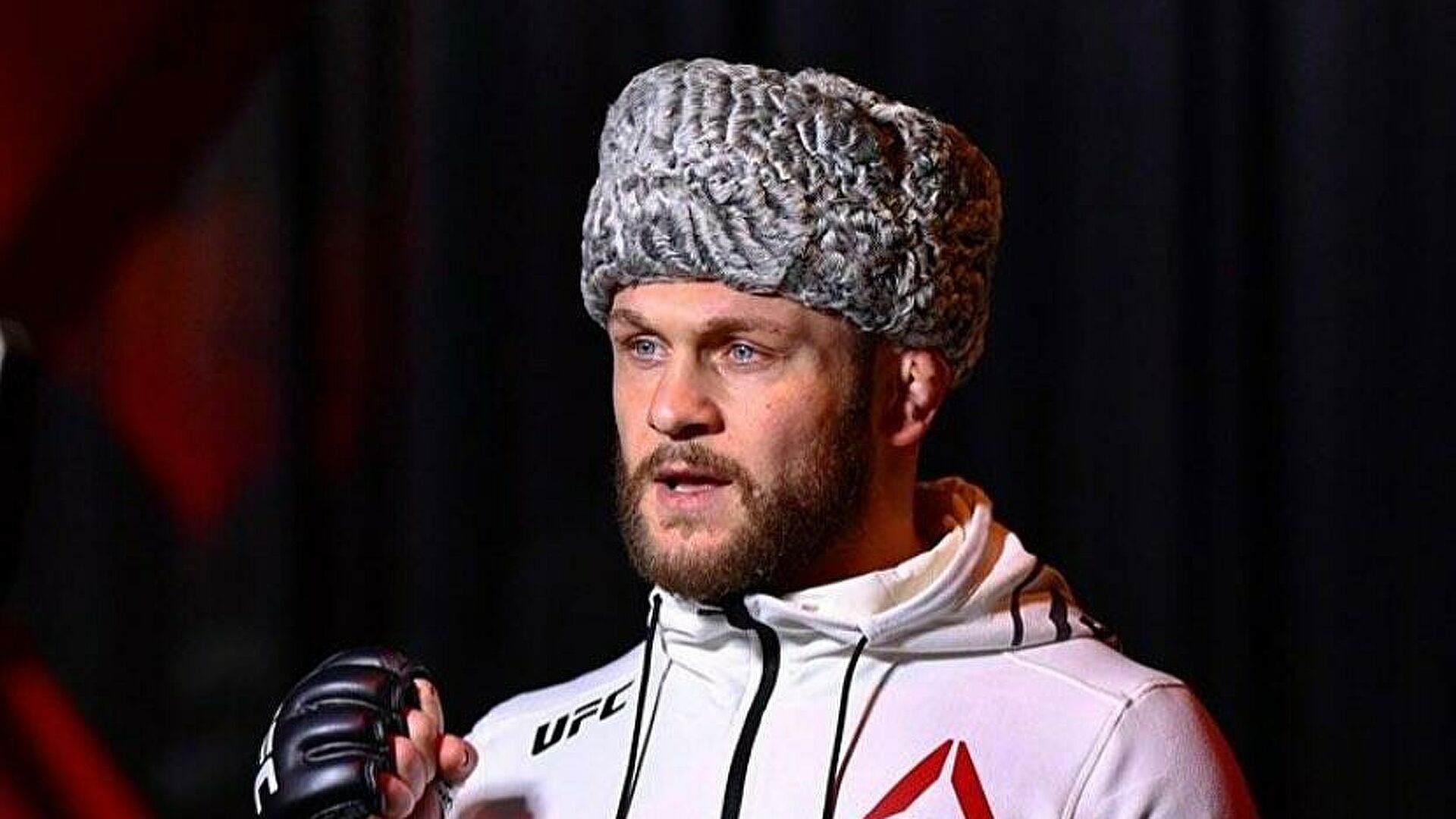 Рафаэль Физиев одержал четвертую победу в UFC Рафаэль Физиев одержал четвертую победу в UFC