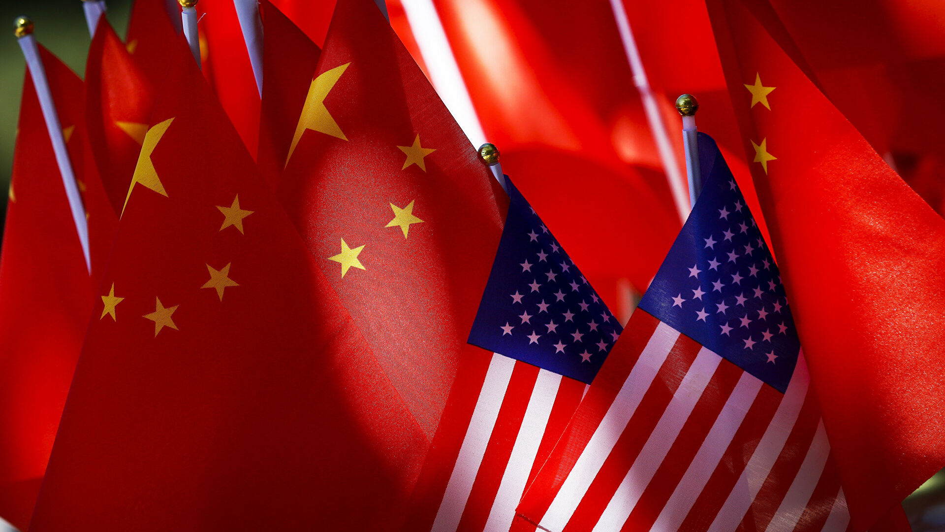 Китайский дипломат заявил, что США угрожают стабильности в Азии 