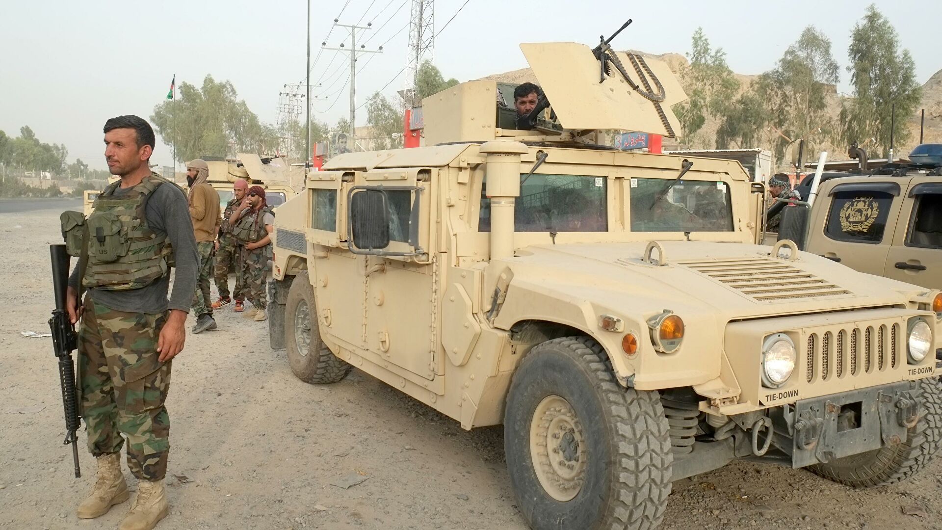 Сотни афганских силовиков сдались талибам в районе Кундуза 