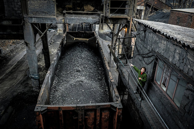 Украинская ДТЭК начала импорт угля из Казахстана