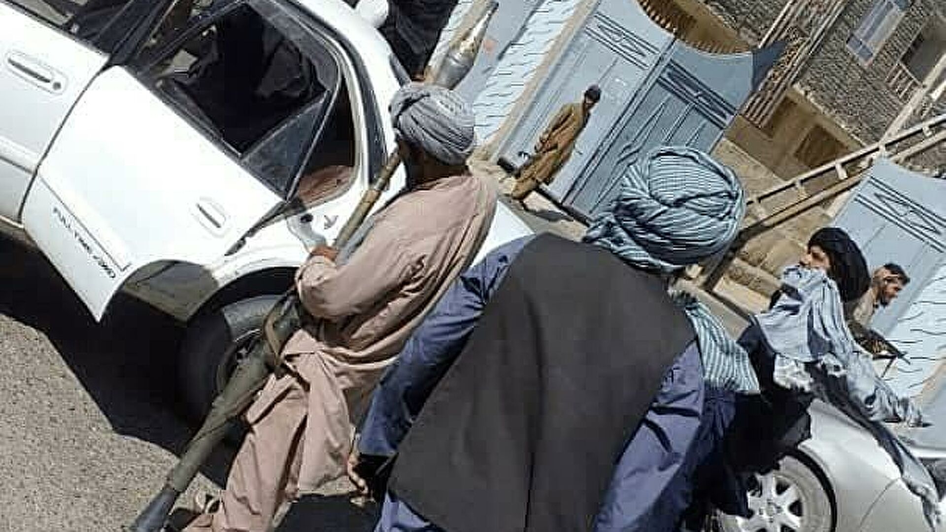 Источник: талибы захватили Кандагар  