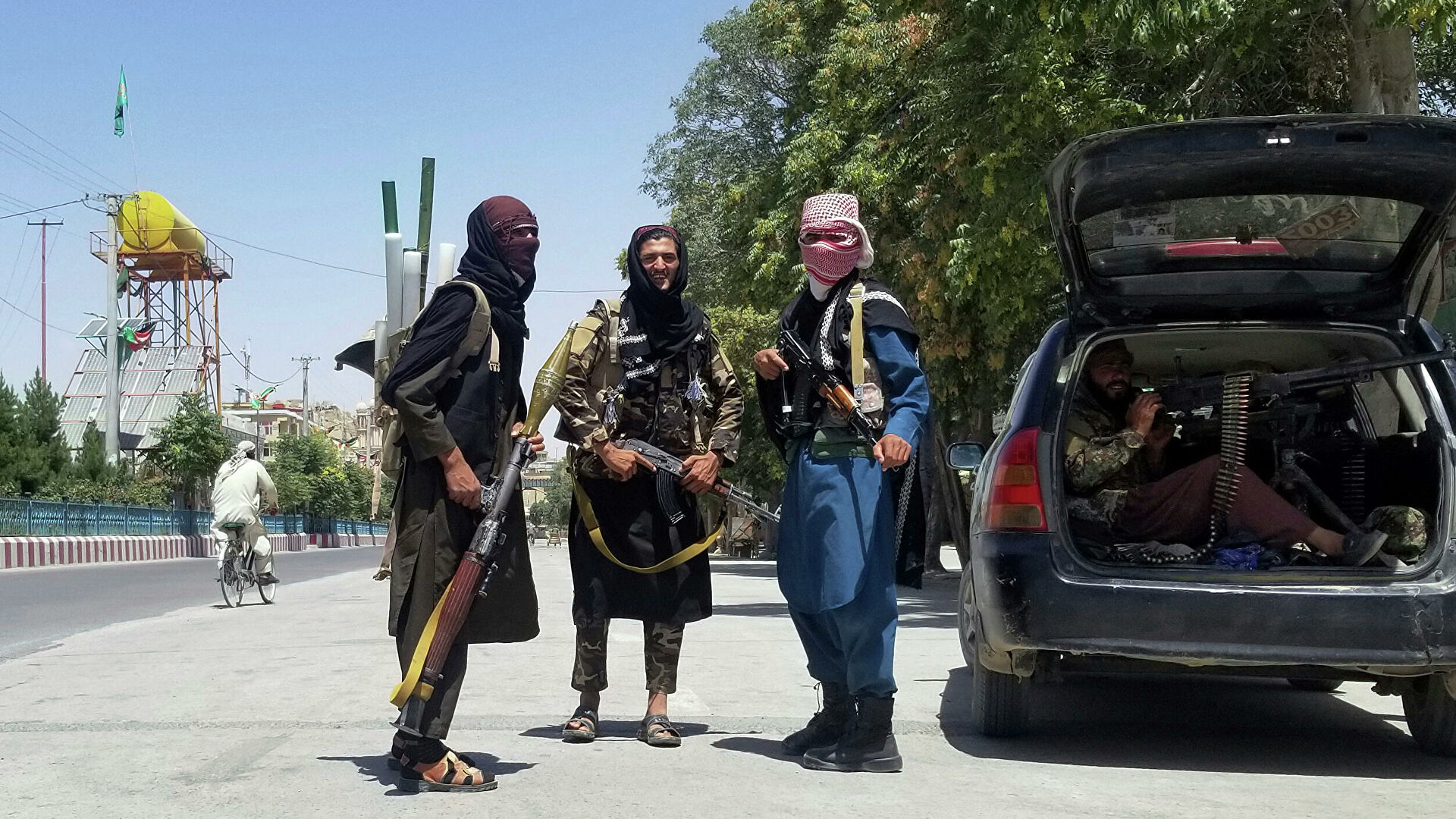 Талибы захватили столицу афганской провинции Урузган 