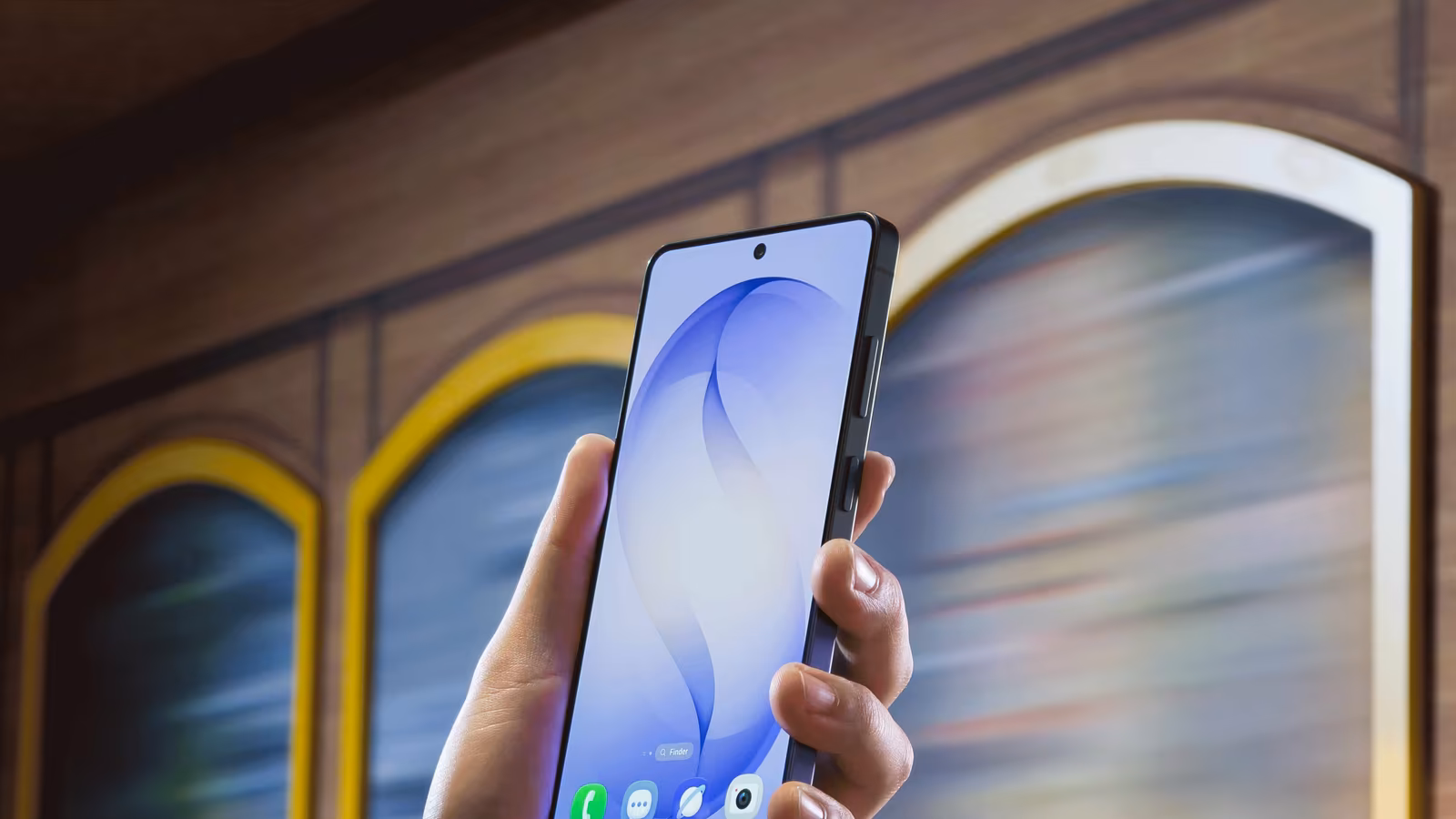 Флагманы Samsung Galaxy S27 могут получить китайские экраны