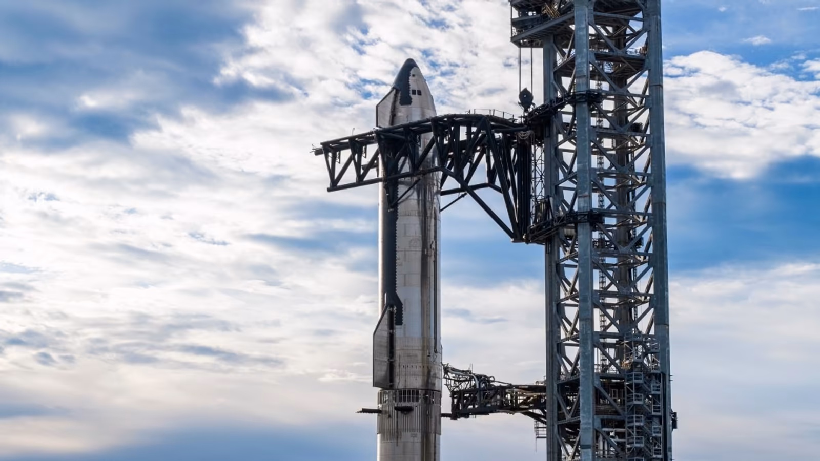 Google и SpaceX обсуждают дата-центры на орбите Земли
