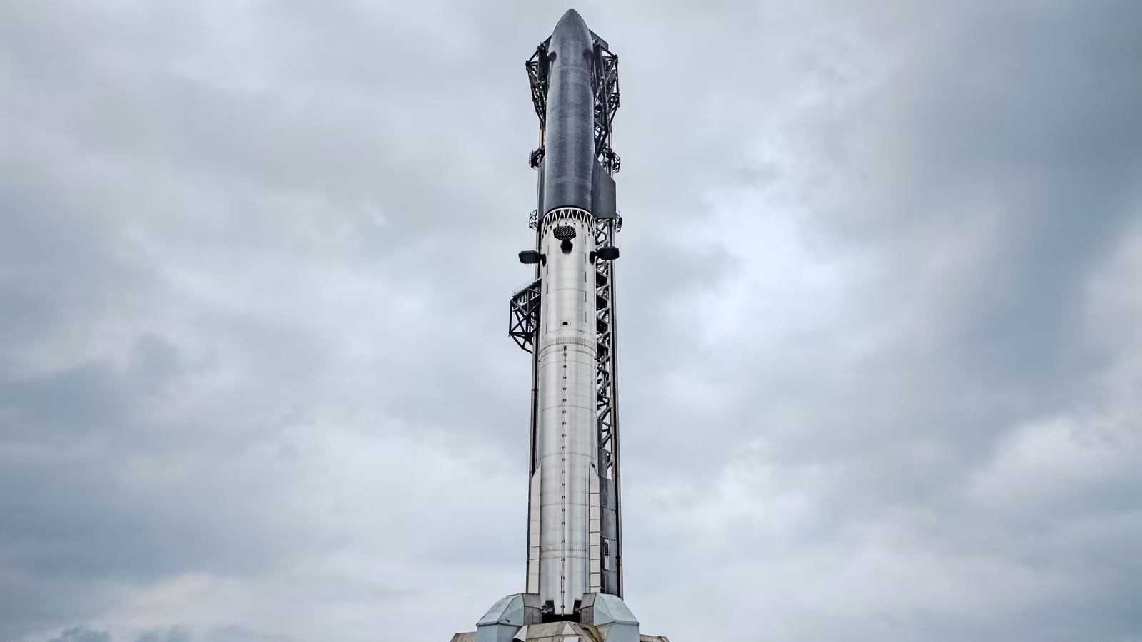 Starship V3 — самая большая ракета в истории — совершит первый полет 20 мая