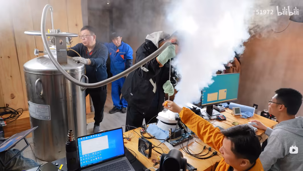Intel Core i9-14900KF разогнали до 9.2 ГГц: новый рекорд производительности Intel Core i9-14900KF разогнали до 9.2 ГГц: новый рекорд производительности