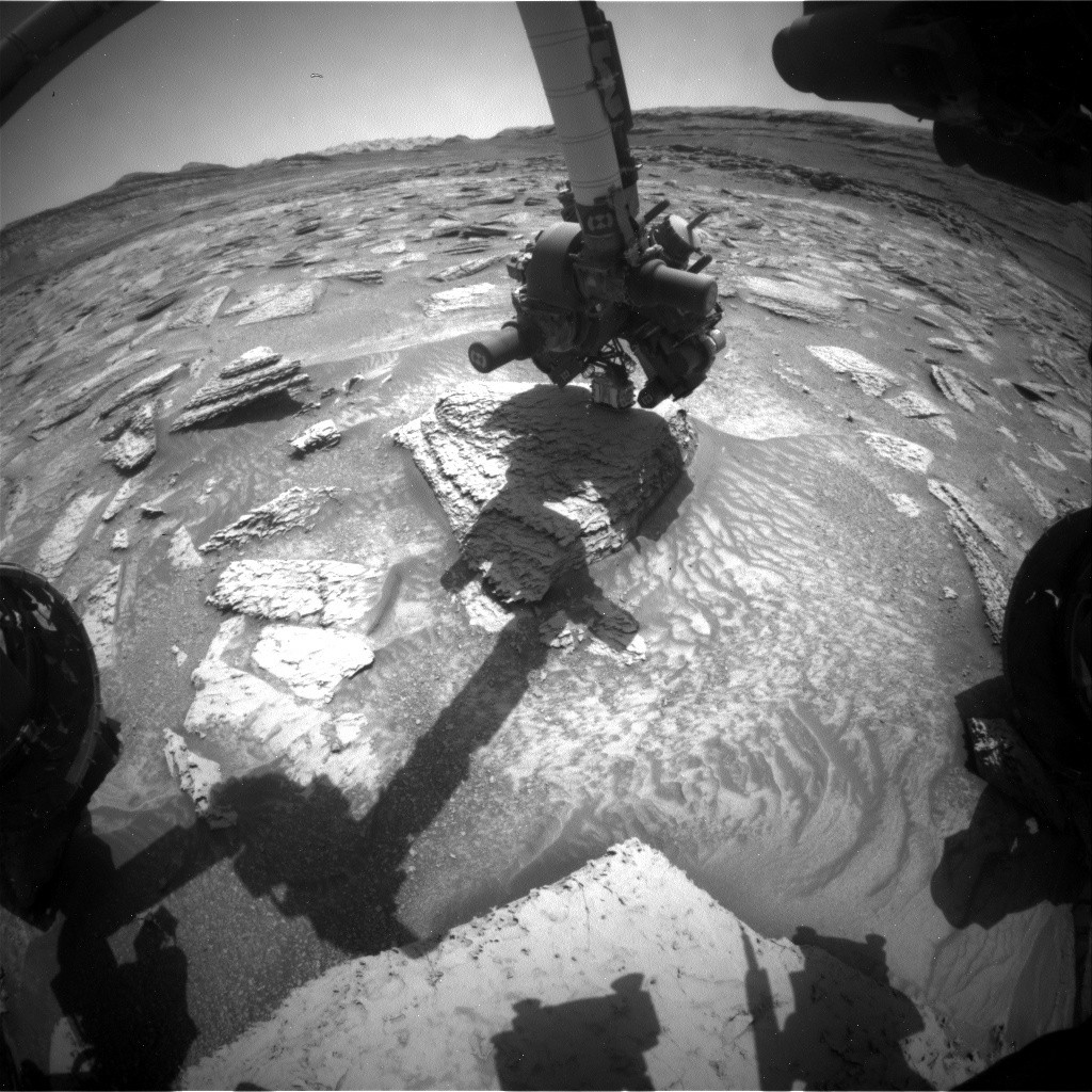 Марсоход Curiosity готовится к новому бурению после освобождения от блока Atacama