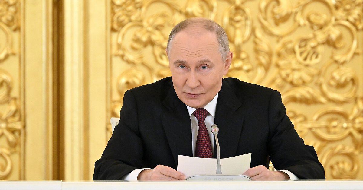 Путин: в каждой школе нужно создать спортивные клубы и секции