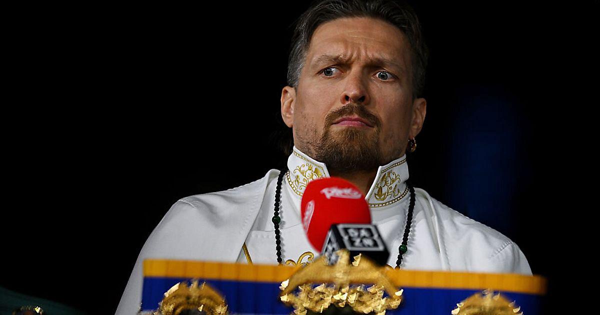 Александр Усик одержал 25-ю победу в карьере, нокаутировав Верховена