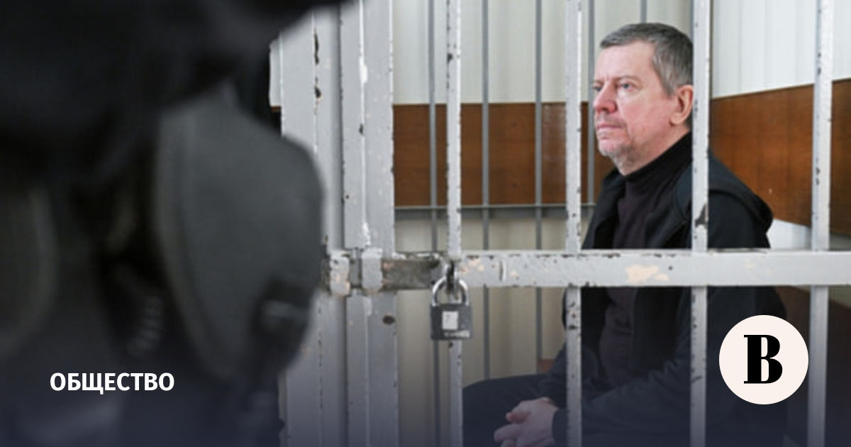 Экс-замглавы московского метро приговорили к 10 годам за взятки