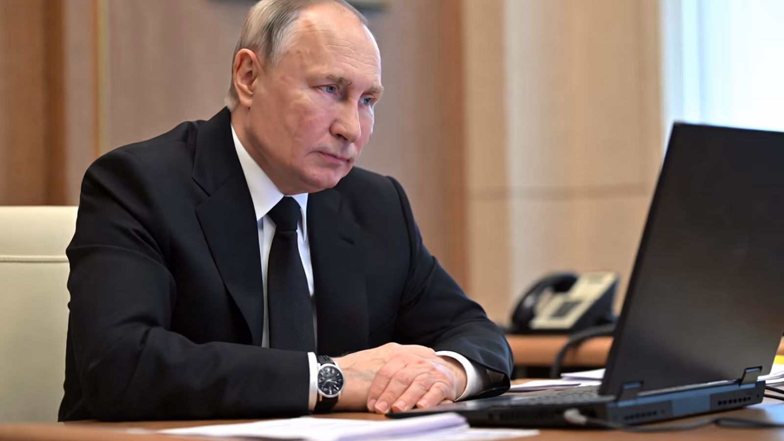 Россия вошла в тройку стран-лидеров по развитию суверенного искусственного интеллекта
