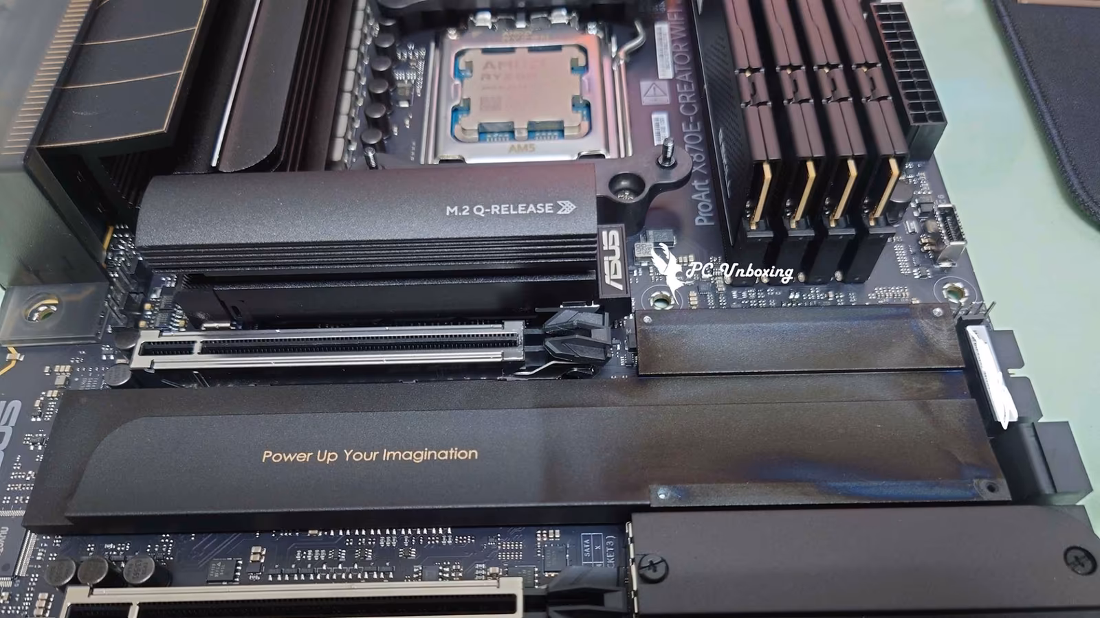 ���������� Asus ROG Astral RTX 5090 ���� �� ������ �� ����� ����������� ����� ��-�� ���������