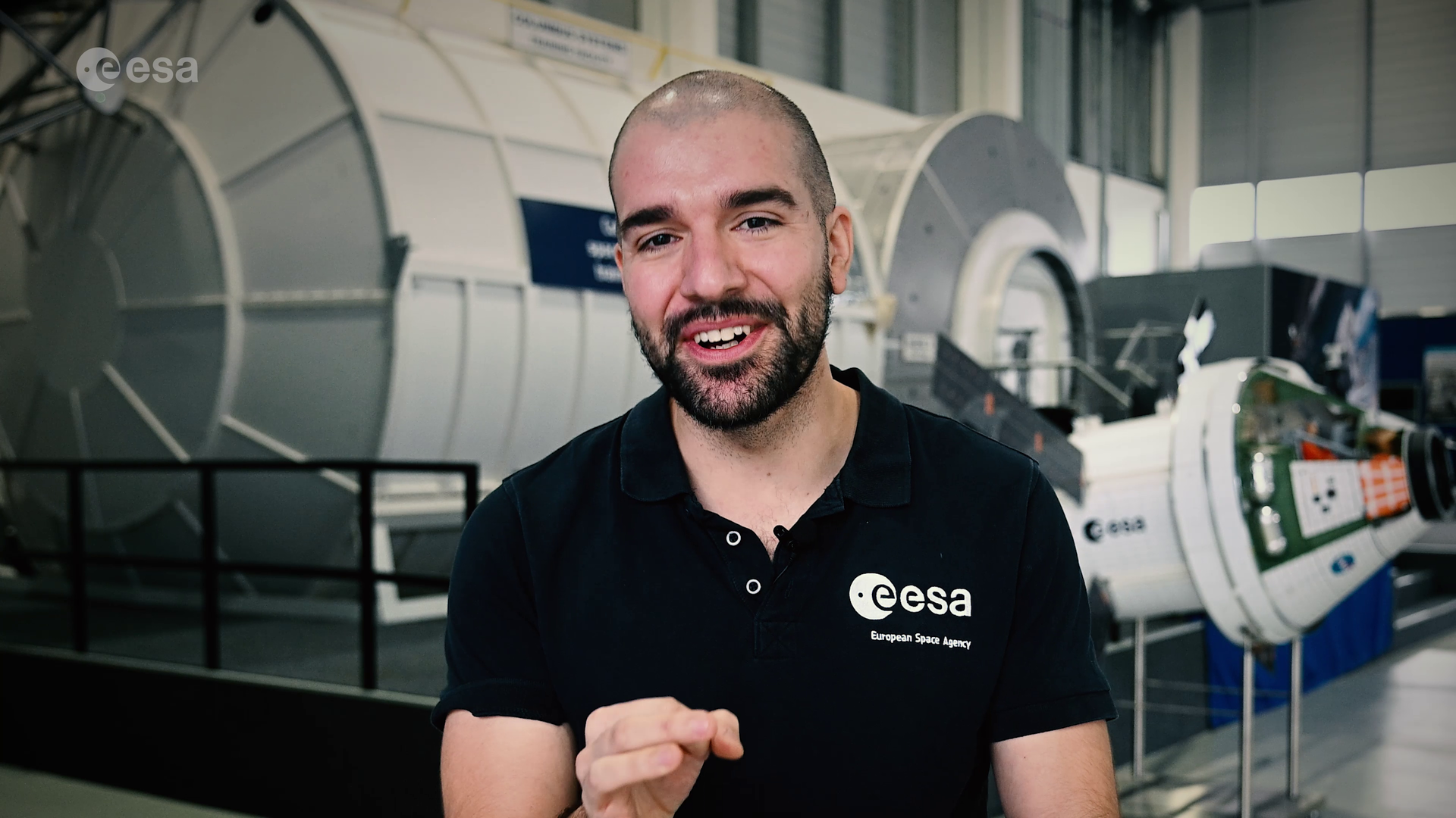 Астронавт ESA развеял мифы о солнечных затмениях: что на самом деле происходит Астронавт ESA развеял мифы о солнечных затмениях: что на самом деле происходит
