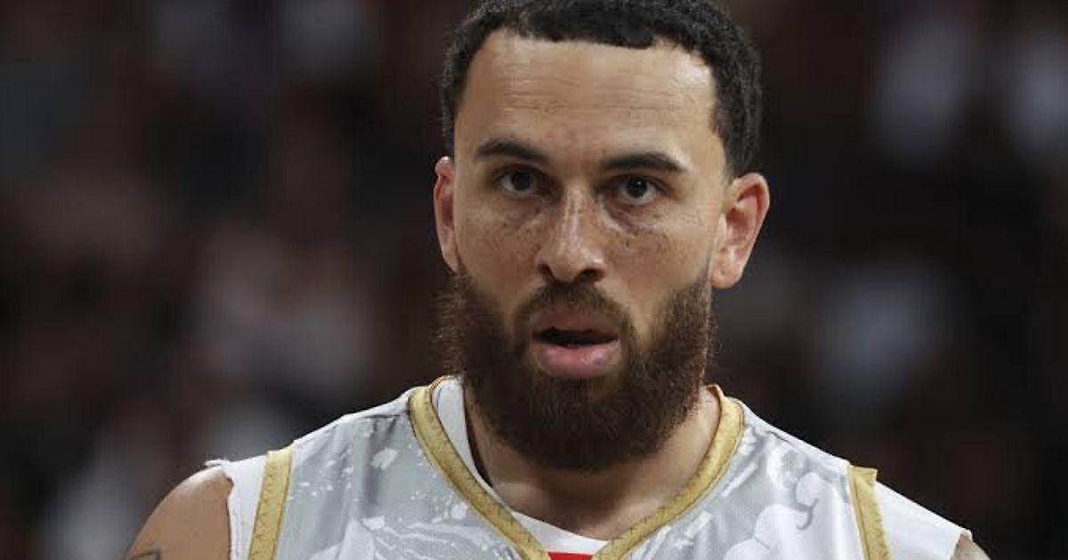 Mike James ������ � ��� �� ���������� ��-�� ����� ���������