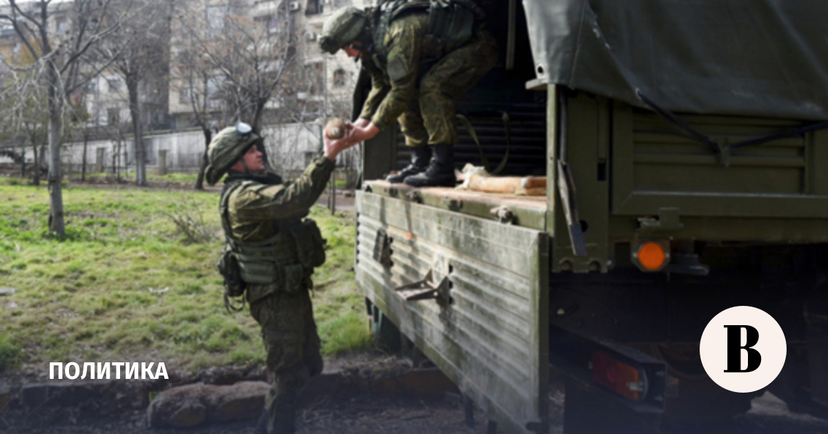 Новые власти Сирии хотят сохранить российские войска в стране, заявили в МИД РФ