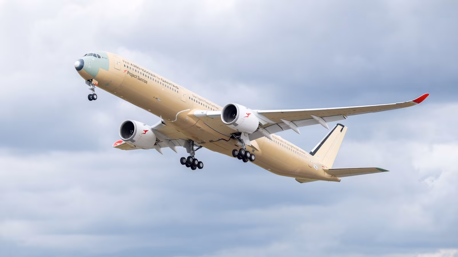 Airbus A350-1000ULR впервые поднялся в небо: сверхдальний лайнер на 24 часа полета Airbus A350-1000ULR впервые поднялся в небо: сверхдальний лайнер на 24 часа полета