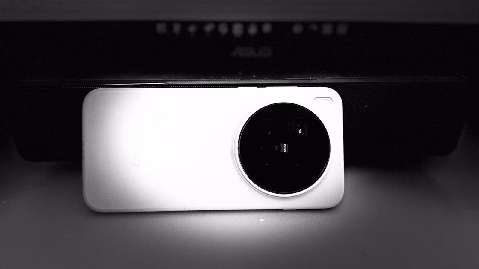 Vivo X500 Pro Max: флагманский камерофон с экраном 144 Гц и батареей на 8000 мАч