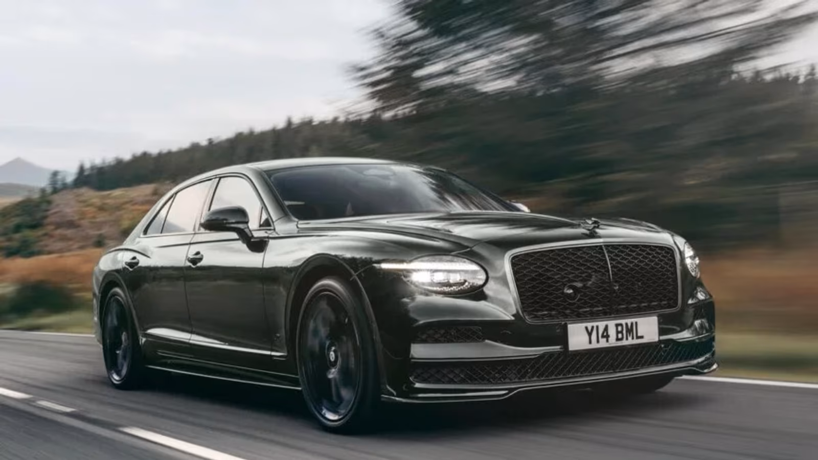 Bentley обновила Flying Spur и вернула гибридную версию S мощностью 661 л.с. Bentley обновила Flying Spur и вернула гибридную версию S мощностью 661 л.с.