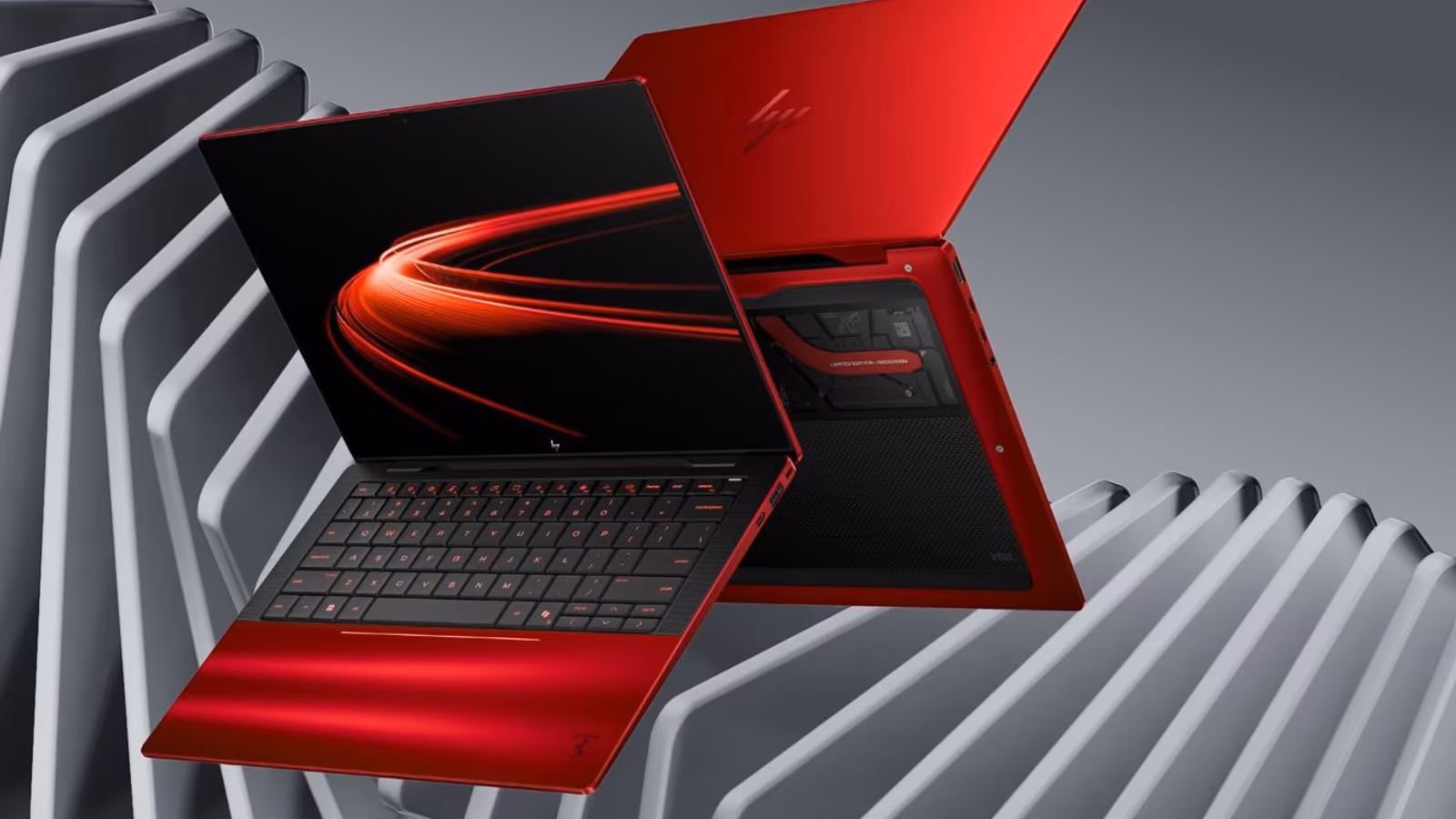 HP � Ferrari ��������� �������������� ������� Scuderia Ferrari AI PC � ����� ������� �������-1