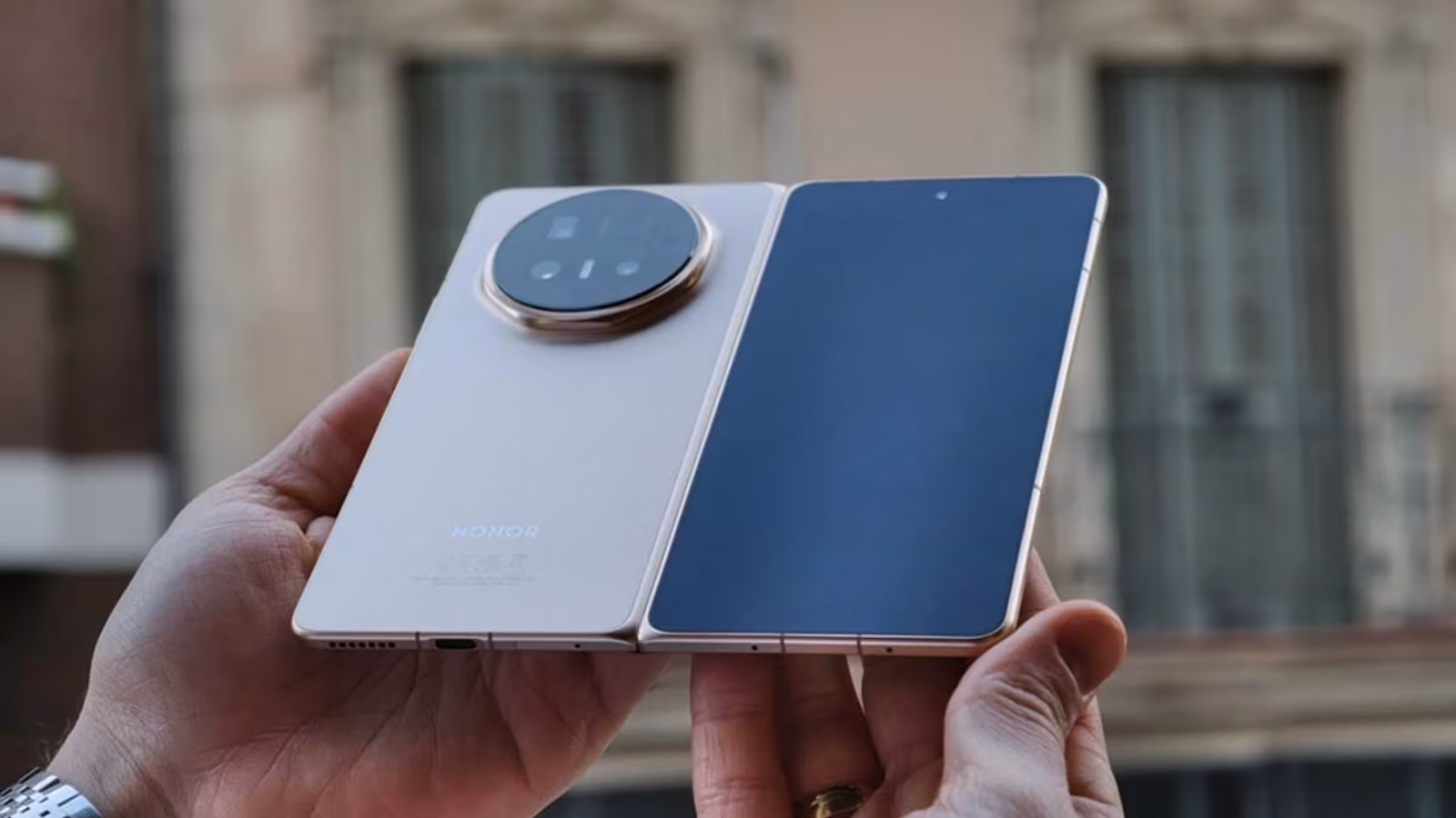 Honor ������� �������� � ������� ������� � �������� � ����� Huawei
