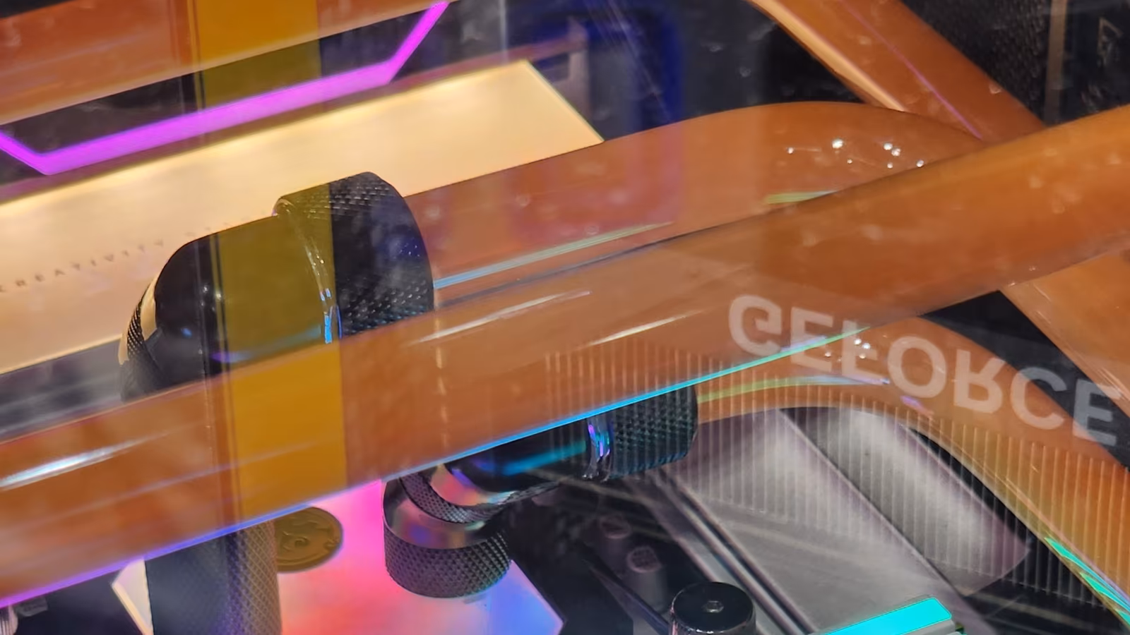 V-Color анонсировала комплект DDR5 объемом 2 ТБ — новый рекорд для памяти