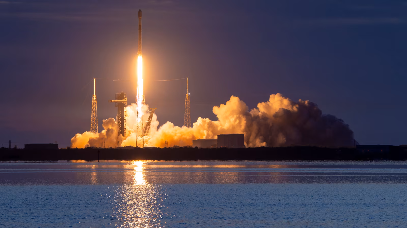 SpaceX ���������� ������ IPO: ������ �������� �������� 75 ���������� ��������