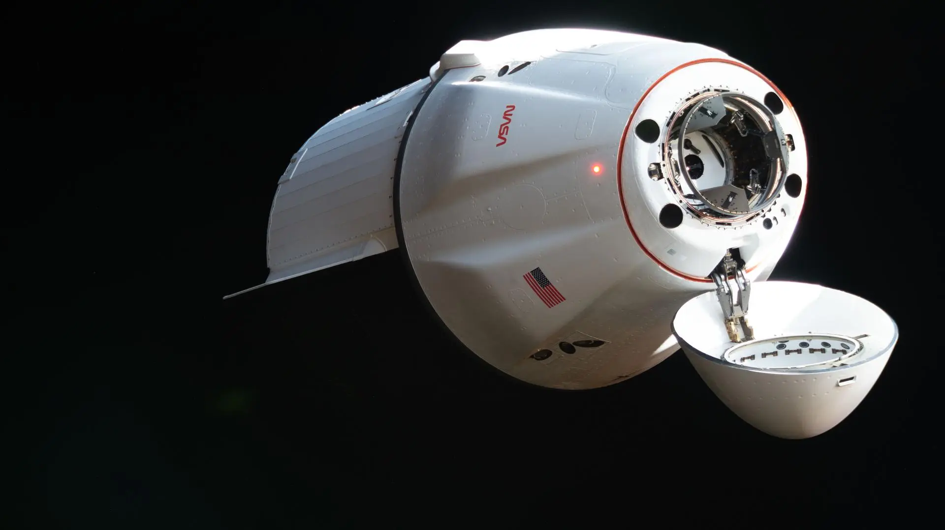 NASA покажет отстыковку грузового корабля Dragon от МКС 16 июня