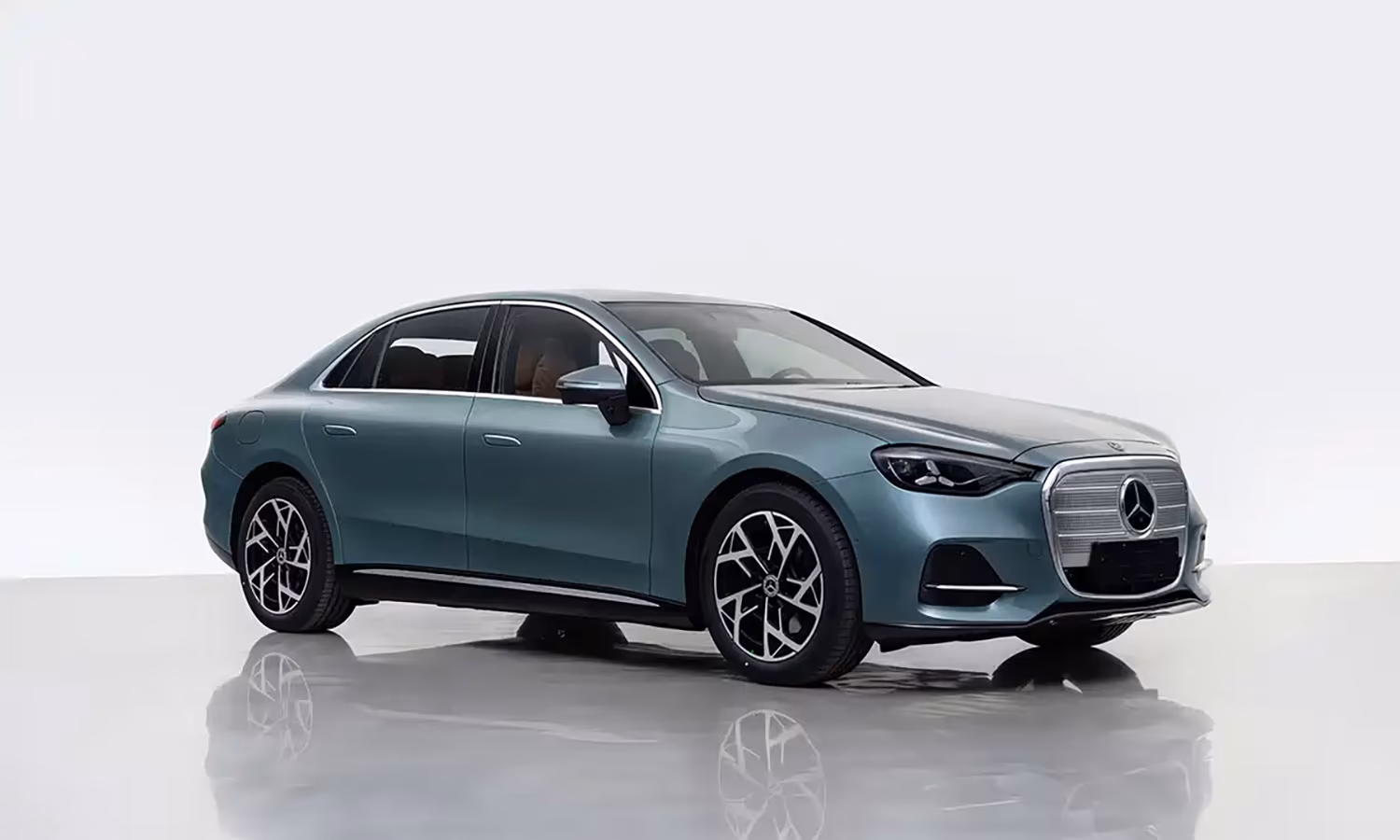 Mercedes-Benz C-Class сертифицирован в Китае: полный привод и 625 л.с.