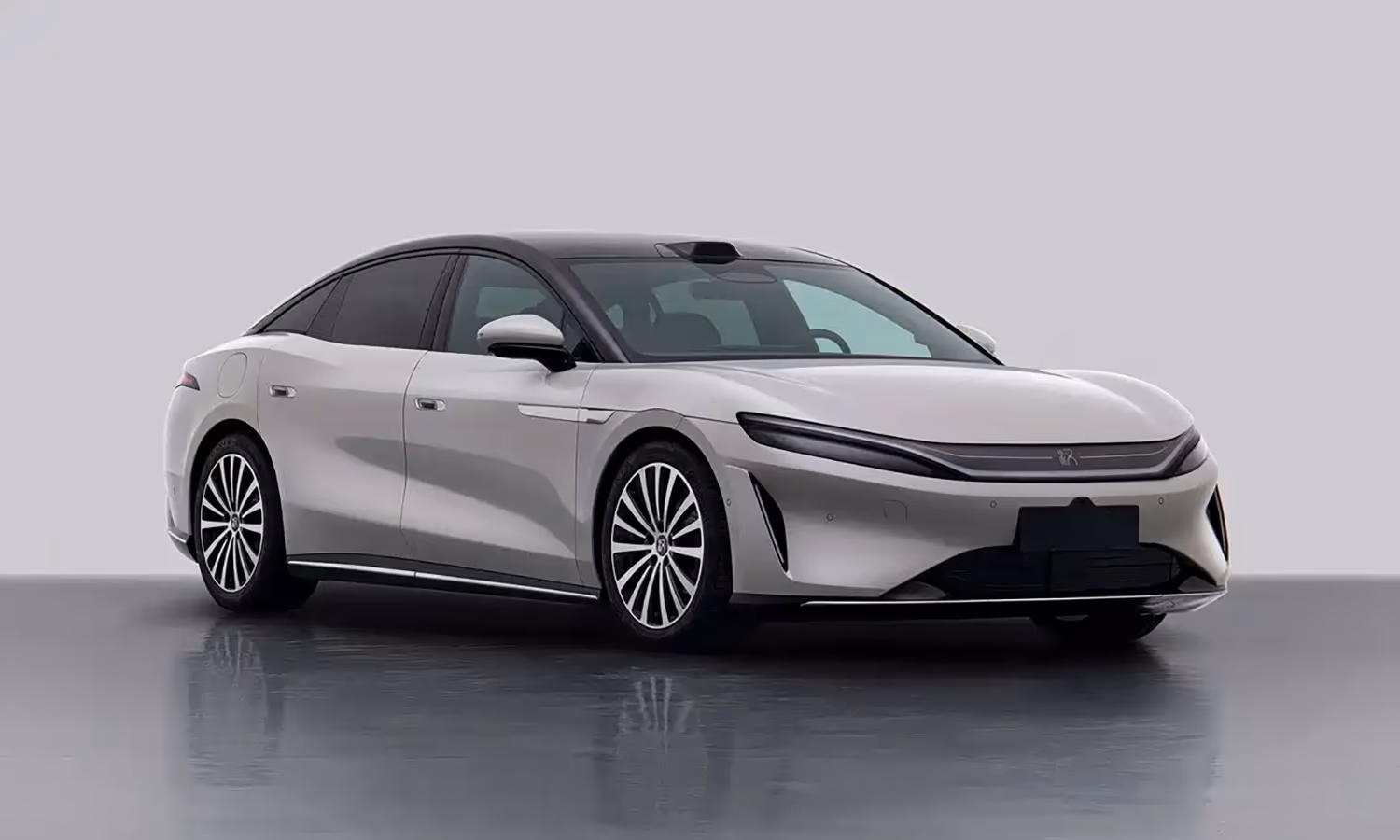 BYD Han: 775 л.с. и полный привод — новый рекорд против Mercedes и BMW