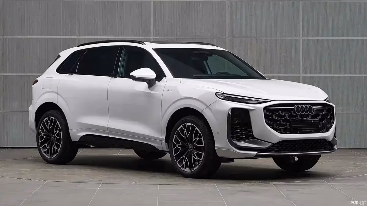 Audi представила удлинённый Q3 L для китайского рынка