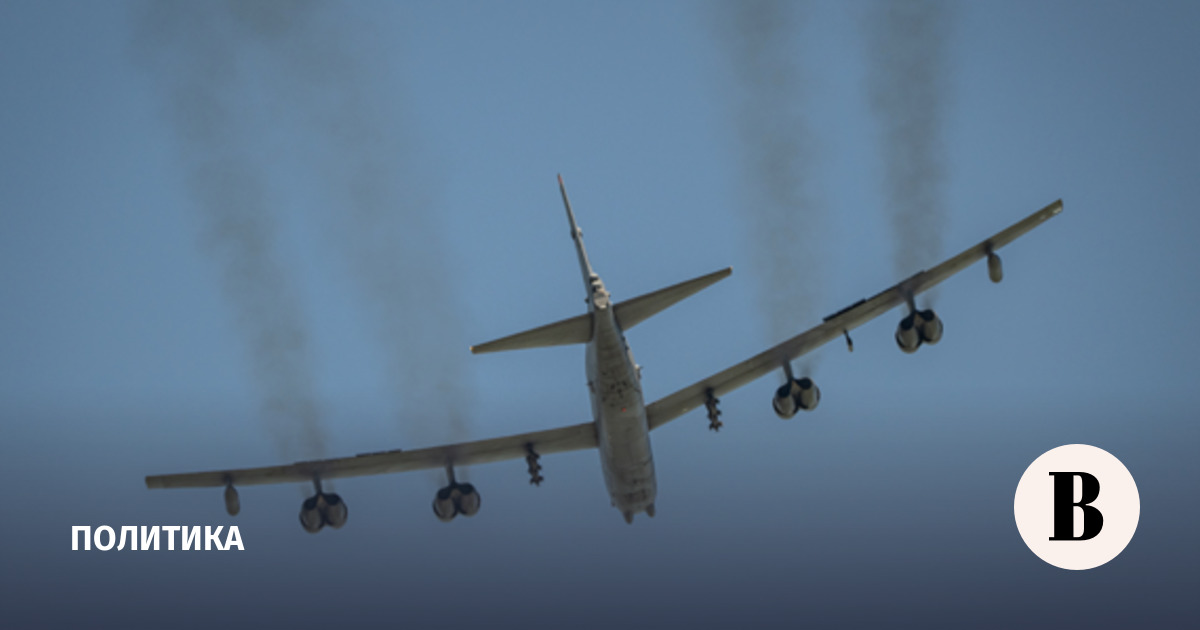 B-52 Stratofortress разбился после взлета в Калифорнии
