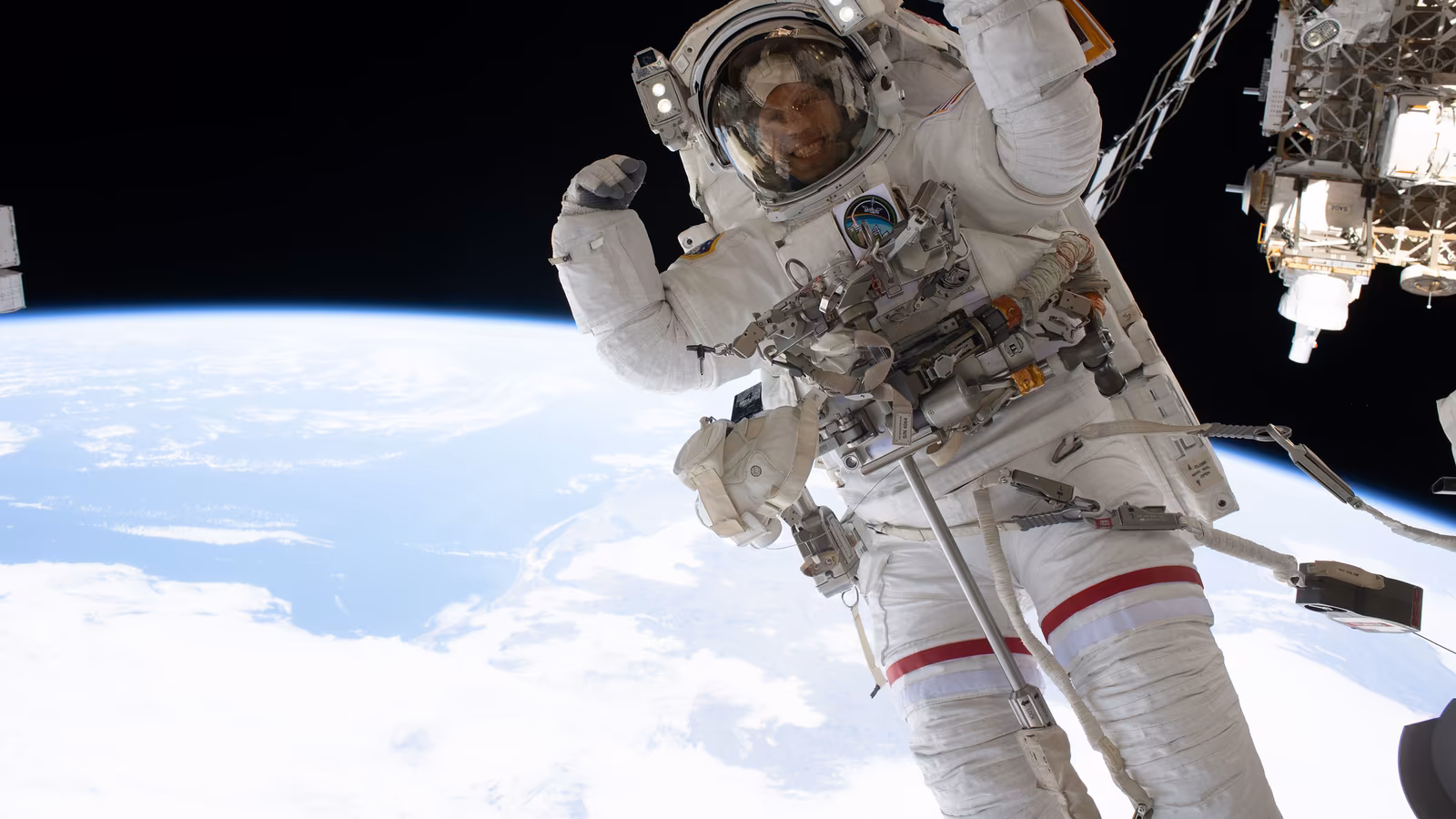 NASA заплатило 3,6 млрд долларов за 68 мест на российских «Союзах» — по 80 млн за полет