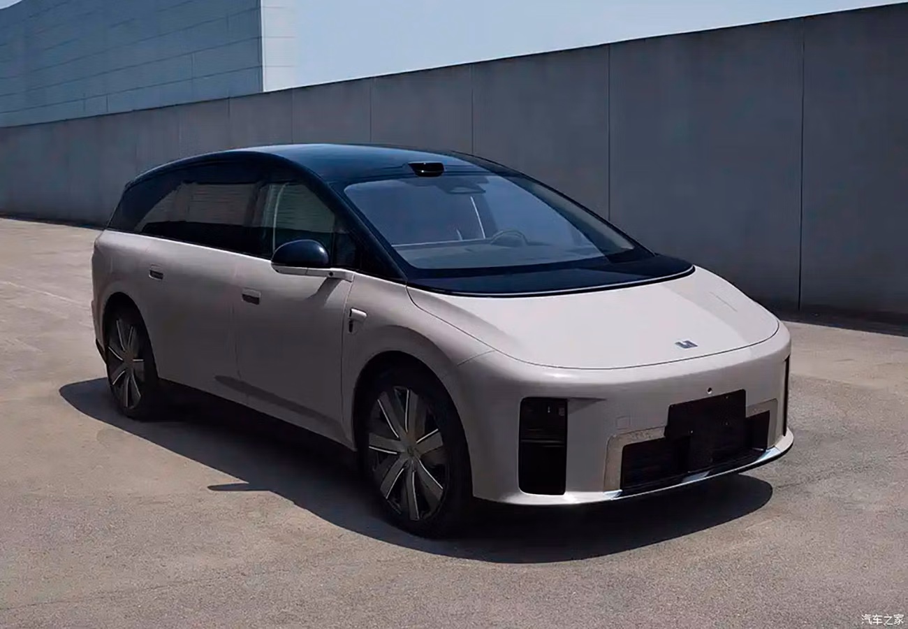 Li Auto �������� ����������� ��������� i9: 544 �.�., ������ ������ � 800-��������� �����������