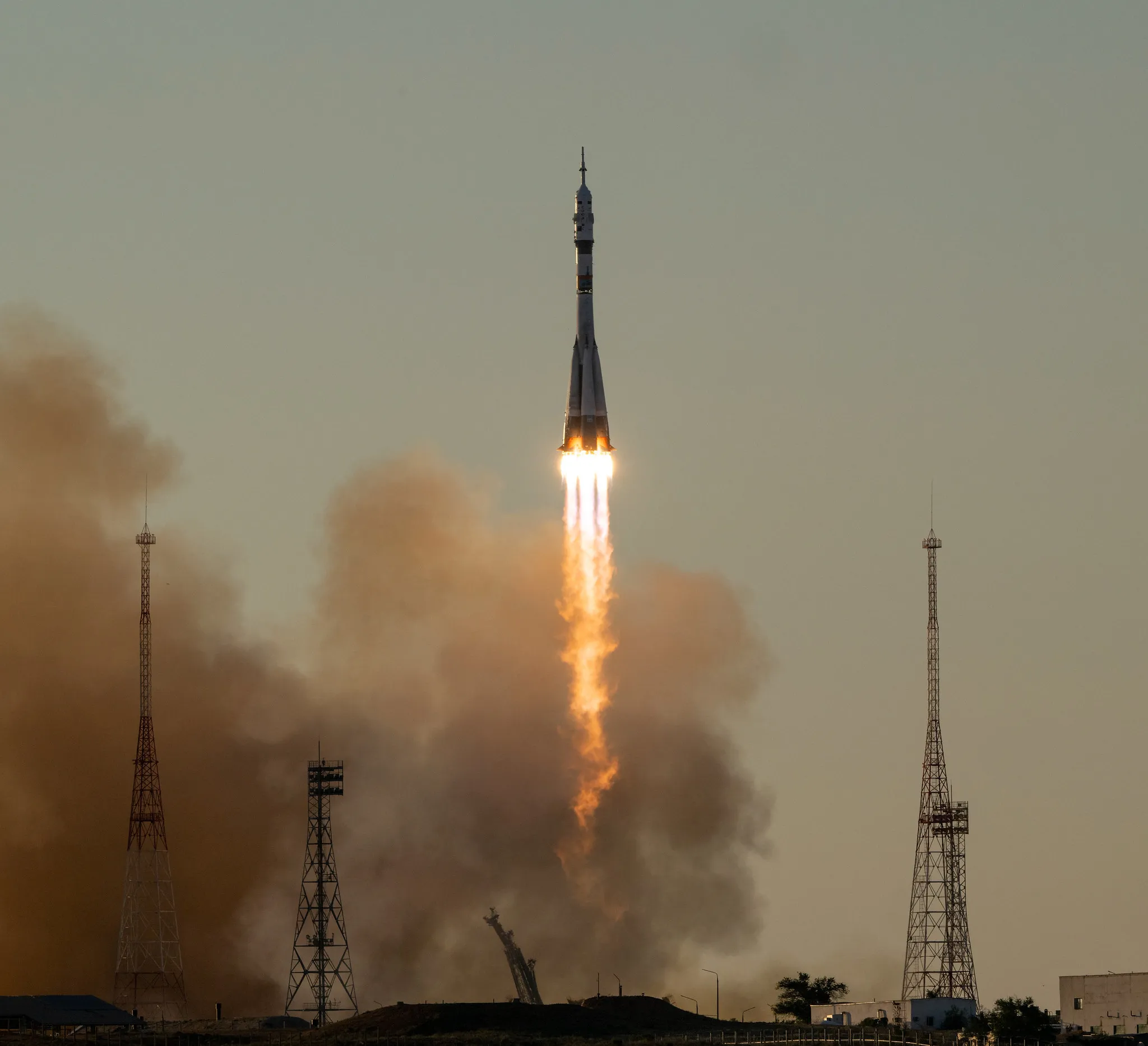 Астронавт NASA и космонавты Роскосмоса прибыли на МКС