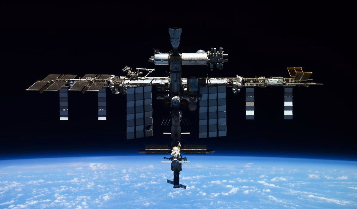 Роскосмос и NASA продлили работу МКС до 2030 года