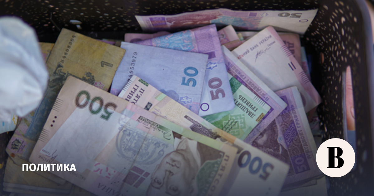 Нацбанк Украины сменит шрифт на купюре 2000 гривен из-за спора о его происхождении
